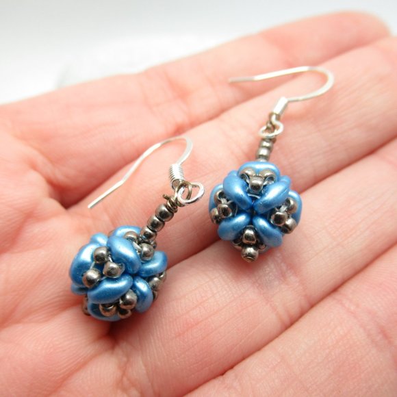 Beaded bead earrings - Picture 2 of 9